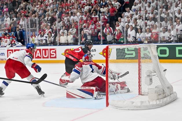 PRAGUE, CZECH REPUBLIC - MAY 21: Dylan Cozens of Canada scores the game winning goal against goalkeeper Lukas Dostal of Czechia during the preliminary round match between Canada and Czechia at Prague Arena on May 21, 2024 in Prague, Czech Republic. Prague Prague Arena Czech Republic Copyright: xJustPictures.ch AndreaxBrancax jp-en-EuSpIm-AB_21052024_AAB_4948