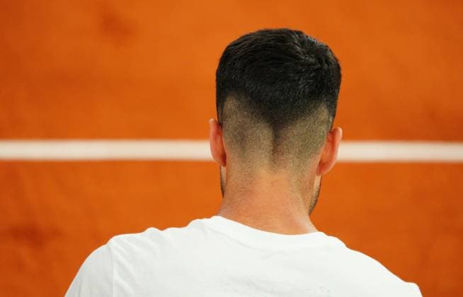 Carlos Alcaraz practices on Philippe Chatrier Court French Open Tennis, Wednesday Practice and Qualifying, Tennis, Roland Garros, Paris, France - 22 May 2024  Copyright: xJavierxGarcia Shutterstockx 14496075az