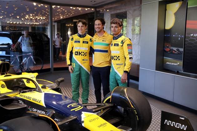 PRESENTATION MCLAREN COULEURS SENNA PHOTOPQR NICE MATIN Jean François Ottonello ; Monaco ; 22 05 2024 ; Presentation de la McLaren F1 dans sa livree Speciale Ayrton Senna pour le Grand Prix de Monaco aux couleurs du Bresil - avec les pilotes Lando Norris et Oscar Piastri, et Bruno Senna - McLaren will run a vibrant one-off, Ayrton Senna-inspired yellow, green and blue full wrap livery at this weekend’s Monaco Grand Prix. Monaco may 22 2024 Monaco France  Copyright: xPHOTOPQR NICExMATIN MAXPPPxJeanxFrançoisxOttonellox 20240522NIM2324 20240522NIM2324