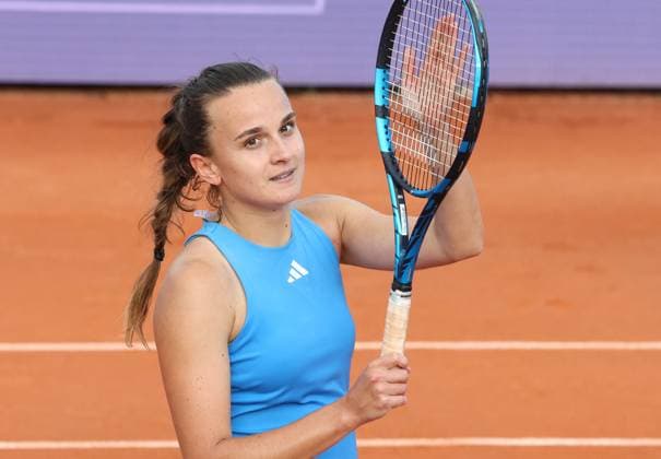 INTERNATIONAUX TENNIS FEMININ 2024 PHOTOPQR L ALSACE Jean-Marc LOOS ; Strasbourg ; 22 05 2024 ; Clara Burel (FRA) lors des Internationaux de tennis féminin ( IS) à Strasbourg le 22 mai 2024. Strasbourg women s tournament Strasbourg Bas-Rhin Alsace France  Copyright: xPHOTOPQR L ALSACE MAXPPPxJean-MarcxLOOSx 20240522ALS2792 20240522ALS2792