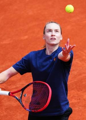 Elena Rybakina practices French Open Tennis, Thursday Practice and Qualifying, Tennis, Roland Garros, Paris, France - 23 May 2024  Copyright: xJavierxGarcia Shutterstockx 14496641cq