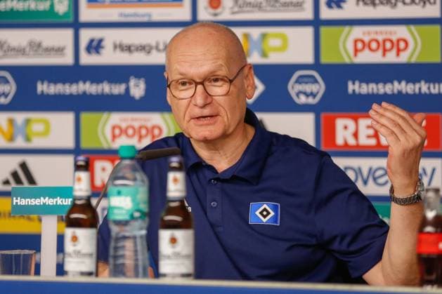 Aufsichtsratsvorsitzender der HSV Fußball AG Michael Papenfuß ( HSV ) Deutschland , Hamburg , Volksparkstadion , Fussball , Bundesliga , 2. Fussball Bundesliga , Hamburger SV , Vorstellung von Stefan Kuntz Vorstand