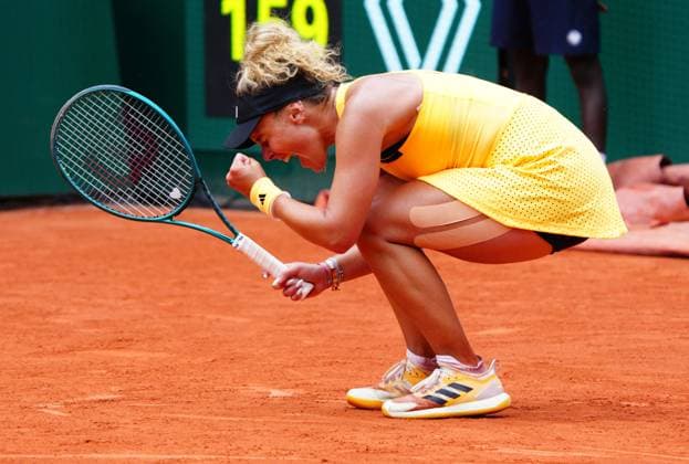 Leolia Jeanjean celebrates reaching the first round with a win over Robin Montgomery French Open Tennis, Thursday Practice and Qualifying, Tennis, Roland Garros, Paris, France - 23 May 2024  Copyright: xJavierxGarcia Shutterstockx 14496641eu