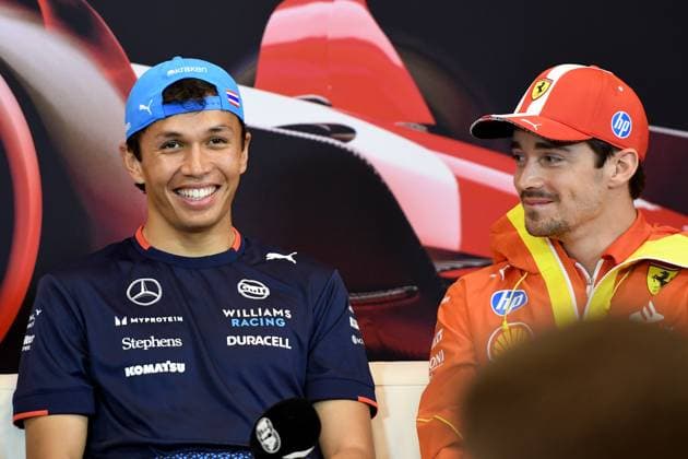 23.05.2024, xrarjax, Motorsport FIA Formel 1, Großer Preis von Monaco 2024 emspor, v.l. Pressekonferenz Alexander Albon (Williams Racing) Startnummer 23 Charles Leclerc (Ferrari) Startnummer 16 Monte Carlo