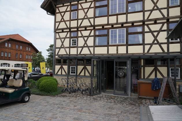 Vorbereitungen für den Aufenthalt der Nationalmannschaft laufen im Golf Resort & Spa Weimarer Land, dem Quartier zur Vorbereitung der Deutschen Nationalmannschaft auf die EURO 24 in Deutschland - Blankenhain 24.05.2024: Trainingslager der Deutschen Nationalmannschaft zur EM-Vorbereitung, Golf Resort Weimarer Land