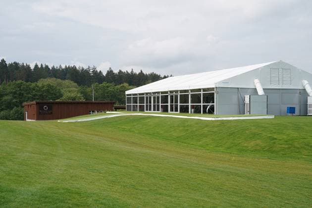 Fitness-Zelt an den Trainingsanlagen der Nationalmannschaft im Golf Resort & Spa Weimarer Land, dem Quartier zur Vorbereitung der Deutschen Nationalmannschaft auf die EURO 24 in Deutschland - Blankenhain 24.05.2024: Trainingslager der Deutschen Nationalmannschaft zur EM-Vorbereitung, Golf Resort Weimarer Land