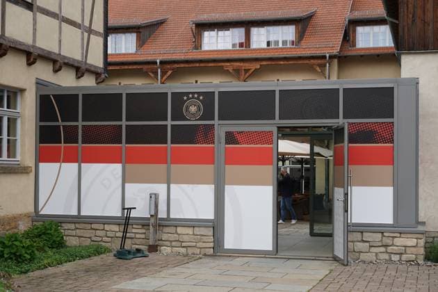 Vorbereitungen für den Aufenthalt der Nationalmannschaft laufen im Golf Resort & Spa Weimarer Land, dem Quartier zur Vorbereitung der Deutschen Nationalmannschaft auf die EURO 24 in Deutschland - Blankenhain 24.05.2024: Trainingslager der Deutschen Nationalmannschaft zur EM-Vorbereitung, Golf Resort Weimarer Land