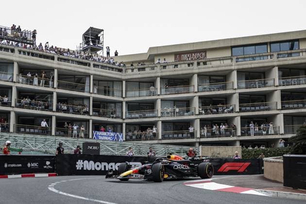 01 VERSTAPPEN Max (nld), Red Bull Racing RB20, action during the Formula 1 Grand Prix de Monaco 2024, 8th round of the 2024 Formula One World Championship, WM, Weltmeisterschaft from May 23 to 26, 2024 on the Circuit de Monaco, in Monaco - F1 - MONACO GRAND PRIX 2024 DPPI Panoramic  240524_R08_MONACO_DP_240524_R08_MONACO_DP_FG008566
