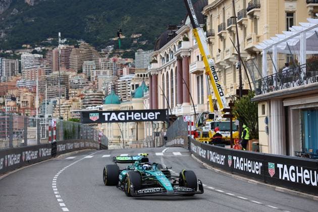 Fernando Alonso of Spain and Aston Martin F1 in Aktion, Practice, F1 Grand Prix of Monaco, Monaco am 24. May 2024 in Monte Carlo, Monaco. (Foto von Diogo Cardoso DeFodi Images) Fernando Alonso of Spain and Aston Martin F1 in action, Practice, F1 Grand Prix of Monaco, Monaco on May 24, 2024 in Monte Carlo, Monaco. (Photo by Diogo Cardoso DeFodi Images) Defodi-645_f1mon20240524_1462