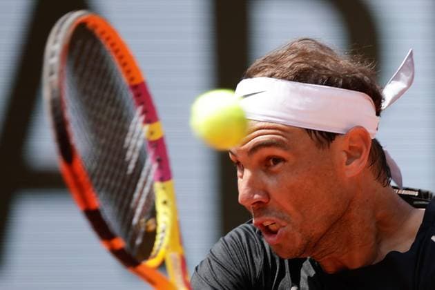 24.05.2024, Tennis, French Open 2024 Roland-Garros, FRA, Paris, Bild: v. li., Training Rafael Nadal (ESP) spielt eine Rückhand. Copyright: HMBxMedia AntonioxBorga