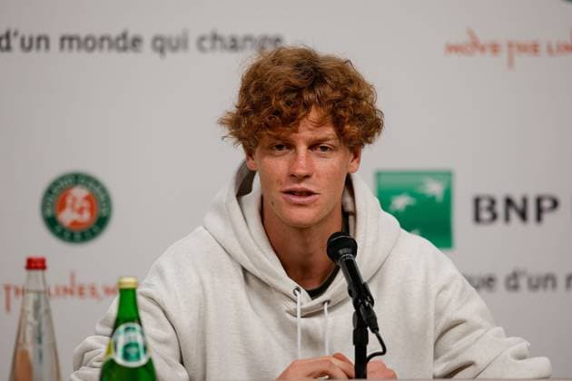 24.05.2024, Tennis, French Open 2024 Roland-Garros, FRA, Paris, Bild: v. li., Pressekonferenz mit Jannik Sinner (ITA) Copyright: HMBxMedia AntonioxBorga