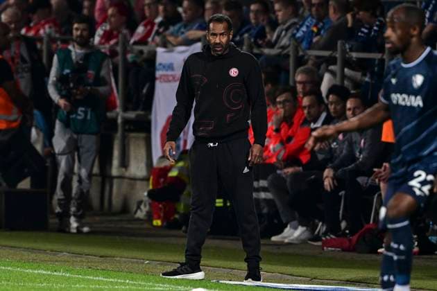 Daniel Thioune (Fortuna Düsseldorf Duesseldorf, Chef-Trainer), VfL Bochum vs. Fortuna Düsseldorf, Fussball, 1. Bundesliga, Relegation, 23.05.2024 DFB regulations prohibit any use of photographs as image sequences and or quasi-video Bochum Nordrhein-Westfalen Deutschland *** Daniel Thioune Fortuna Düsseldorf Duesseldorf, Head Coach , VfL Bochum vs Fortuna Düsseldorf, Soccer, 1 Bundesliga, Relegation, 23 05 2024 DFB regulations prohibit any use of photographs as image sequences and or quasi video Bochum Nordrhein Westfalen Germany Copyright: xkolbert-press MarcxNiemeyerx