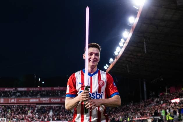 Sport Themen der Woche KW21 Sport Bilder des Tages May 24, 2024, Barcelona, Barcelona, Spain: Vyktor Tsygankov of Girona F.C seen in action during his goal celebration at the LaLiga EA Sports match between Girona F.C and Granada C.F at Estadi Montilivi. Barcelona Spain - ZUMAs316 20240524_znp_s316_001 Copyright: xMartixSeguraxRamonedax