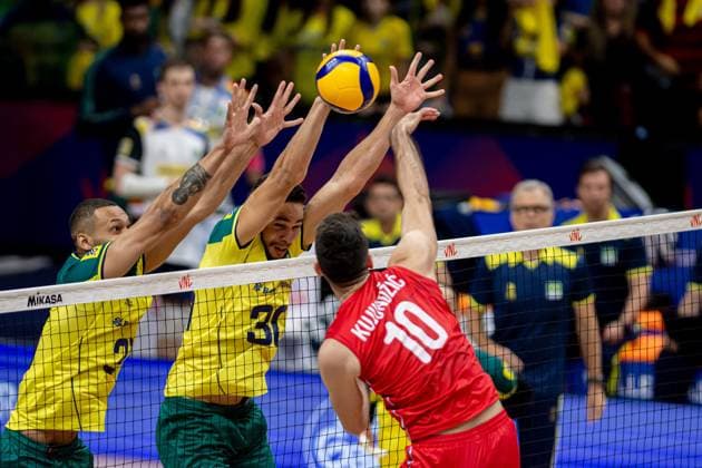 Liga das Nações Brasil x Sérvia RIO DE JANEIRO, RJ - 24.05.2024: LIGA DAS NAÇÕES BRASIL X SÉRVIA - Brazilian block during Brazil (Photo: Pedro Teixeira Fotoarena) x2543671x  PedroxTeixeira