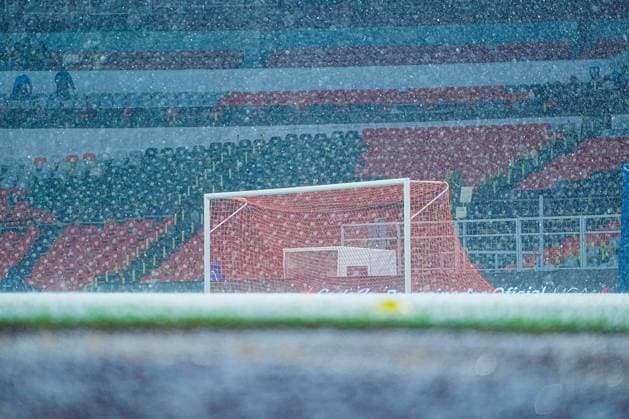 RECORD DATE NOT STATED Liga MX Femenil Clausura 2024 America vs Monterrey - Final Ida Hail (Granizo) during the final first leg match between America and Monterrey as part of the Torneo Clausura 2024 Liga MX Femenil at Azteca Stadium, on May 23, 2024 in Mexico City, Mexico. CIUDAD DE MEXICO CDMX MEXICO  Copyright: xAdrianxMaciasx 20240524202637_LMXF_C24_FI_AM_MTY_GRANIZO6