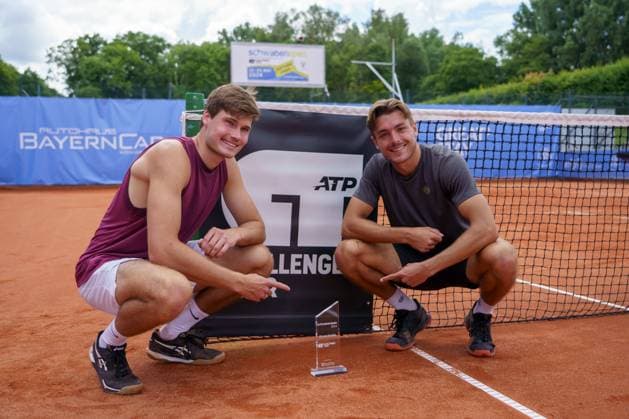 Schwaben Open ATP, Tennis Herren Challenger 2024; Augsburg, 25.05.2024 Jakob Schnaitter (GER, Deutschland) und Mark Wallner (GER, Deutschland), Sieger des Doppels bei den Schwaben Open 2024 Schwaben Open 2024, ATP Challenger Tour, Anlage des TC Augsburg am 25.05.2024, Augsburg. Copyright: xBEAUTIFULxSPORTSx Pajonkx