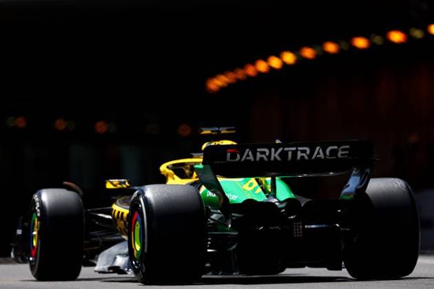 Oscar Piastri of Australia and McLaren in Aktion, Qualifying, F1 Grand Prix of Monaco, Monaco am 25. May 2024 in Monte Carlo, Monaco. (Foto von Diogo Cardoso DeFodi Images) Oscar Piastri of Australia and McLaren in action, Qualifying, F1 Grand Prix of Monaco, Monaco on May 25, 2024 in Monte Carlo, Monaco. (Photo by Diogo Cardoso DeFodi Images) Defodi-645_f1mon20240525_0442