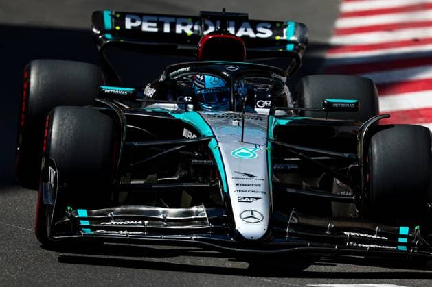 George Russell of Great Britain and Mercedes in Aktion, Qualifying, F1 Grand Prix of Monaco, Monaco am 25. May 2024 in Monte Carlo, Monaco. (Foto von Diogo Cardoso DeFodi Images) George Russell of Great Britain and Mercedes in action, Qualifying, F1 Grand Prix of Monaco, Monaco on May 25, 2024 in Monte Carlo, Monaco. (Photo by Diogo Cardoso DeFodi Images) Defodi-645_f1mon20240525_0642