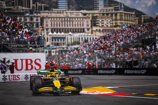 81 PIASTRI Oscar (aus), McLaren F1 Team MCL38, action during the Formula 1 Grand Prix de Monaco 2024, 8th round of the 2024 Formula One World Championship, WM, Weltmeisterschaft from May 23 to 26, 2024 on the Circuit de Monaco, in Monaco - F1 - MONACO GRAND PRIX 2024 DPPI Panoramic  240525_R08_MONACO_DP_EA023891