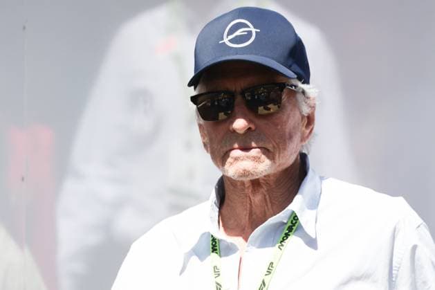 F1 Grand Prix Of Monaco 2024 Qualifying Michael Douglas before qualifying ahead of the Formula 1 Grand Prix of Monaco at Circuit de Monaco in Monaco on May 25, 2024. Monaco Monaco  Copyright: xJakubxPorzyckix originalFilename:porzycki-f1grandp240525_npEcQ.jpg