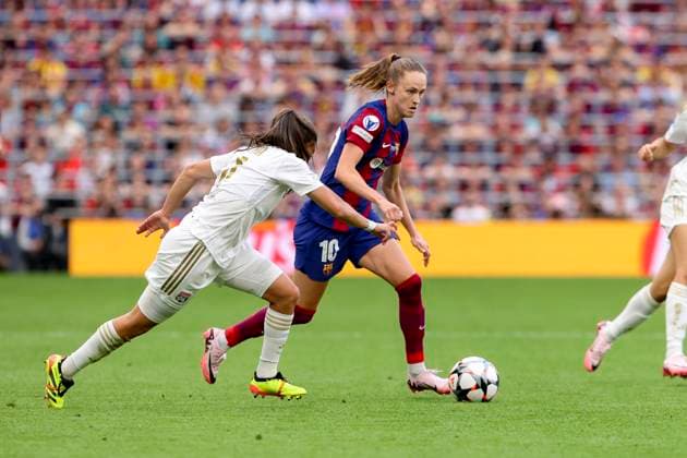 Caroline Graham Hansen FC Barcelona, Barca battle for the ball, UEFA Women s Champions League 2023 2024 - Final, FC Barcelona vs Olympique Lyonnais, Estadio de San Mames, May 25, 2024, Bilbao, Spain.