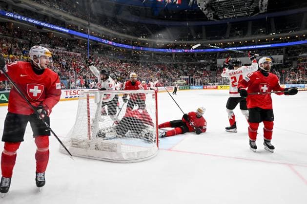 PRAGUE, CZECH REPUBLIC - MAY 25: Canada celebrate a goal after Andrea Glauser of Switzerland scores in his own goal during the 2024 IIHF Ice hockey, Eishockey World Championship, WM, Weltmeisterschaft Czechia Semifinal match between Canada and Switzerland at Prague Arena on May 25, 2024 in Prague, Czech Republic. Prague Prague Arena Czech Republic Copyright: xJustPictures.ch AndreaxBrancax jp-en-EuSpIm-AB_25052024_DSC_6879