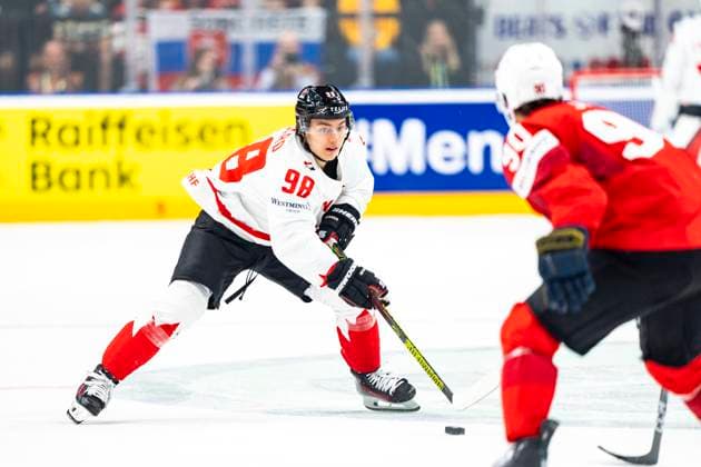 PRAGUE, CZECH REPUBLIC - MAY 25: Connor Bedard of Canada in action during the 2024 IIHF Ice hockey, Eishockey World Championship, WM, Weltmeisterschaft Czechia Semifinal match between Canada and Switzerland at Prague Arena on May 25, 2024 in Prague, Czech Republic. Prague Prague Arena Czech Republic Copyright: xJustPictures.ch JarixPestelaccix jp-en-EuSpIm-JP4_JAR_Canada_Switzerland_25May_2024190
