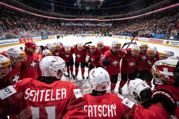 Sport Bilder des Tages 240525 Players of Switzerland celebrate after winning the penalty shootout after the 2024 IIHF Ice hockey, Eishockey World Championship, WM, Weltmeisterschaft semifinal game between Canada and Switzerland on May 25, 2024 in Prague. Photo: Maxim ThorÃ BILDBYRAN kod MT MT0602 ishockey ice hockey ishockey-vm canada switzerland 2024 iihf ice hockey world championship bbeng schweiz kanada semifinal jubel Copyright: MAXIMxTHORE BB240525MT217