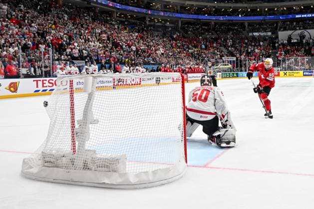 PRAGUE, CZECH REPUBLIC - MAY 25: Sven Andrighetto of Switzerland scores his penalty shot against goalkeeper Jordan Binnington of Canada during the 2024 IIHF Ice hockey, Eishockey World Championship, WM, Weltmeisterschaft Czechia Semifinal match between Canada and Switzerland at Prague Arena on May 25, 2024 in Prague, Czech Republic. Prague Prague Arena Czech Republic Copyright: xJustPictures.ch AndreaxBrancax jp-en-EuSpIm-AB_25052024_DSC_7551