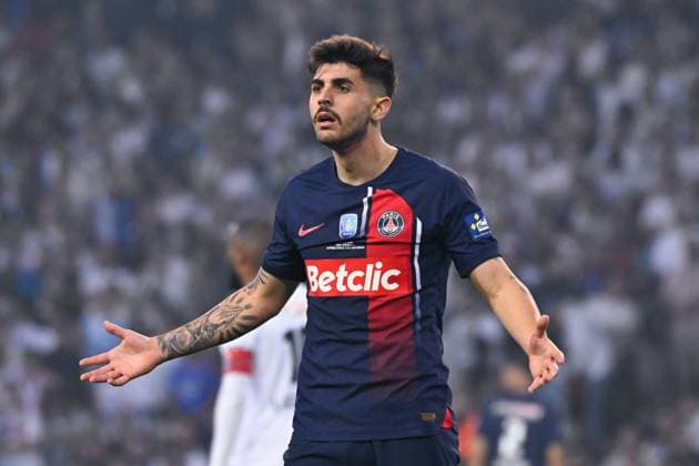 Lucas Beraldo ( 35 - PSG ) reacts during the Final French Cup match between Olympique Lyonnais and Paris Saint Germain at Decathlon Arena Stade Pierre Mauroy on May 25, 2024 in Lille, France. ( Photo by federico pestellini panoramic ) - FOOTBALL : Lyon vs PSG - Finale Coupe de France - 25 05 2024 FedericoPestellini Panoramic 