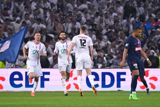 Jake O BRIEN ( 12 - Lyon ) celebrates with teammates during the Final French Cup match between Olympique Lyonnais and Paris Saint Germain at Decathlon Arena Stade Pierre Mauroy on May 25, 2024 in Lille, France. ( Photo by federico pestellini panoramic ) - FOOTBALL : Lyon vs PSG - Finale Coupe de France - 25 05 2024 FedericoPestellini Panoramic 