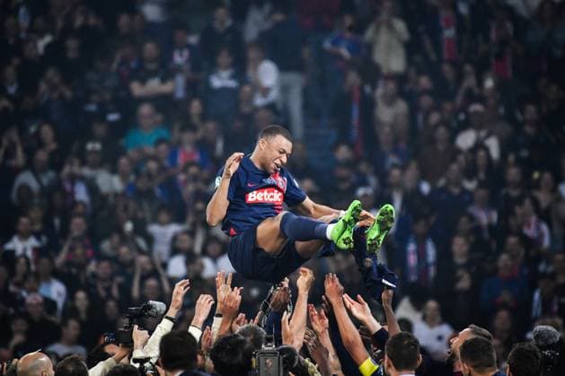Paris Saint-Germain celebrates the 2023-2024 French Cup championship trophy ceremony in Lille FA Paris Saint-Germain?s players celebrate with Paris Saint-Germain?s forward Kylian Mbappe during the 2023-2024 French Cup championship trophy ceremony following the final football match between Olympique Lyonnais and Paris Saint-Germain at the Decathlon Arena - Pierre Mauroy stadium in Lille on May 25, 2024. Photo by Firas Abdullah ABACAPRESS.COM  Copyright: xAbdullahxFiras ABACAx