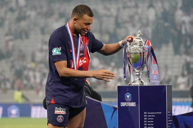 Kylian Mbappe of PSG with the cup Lyon v Paris Saint-Germain, Coupe de France, Final, Football, Stade Pierre-Mauroy, Lille, Paris - 25 May 2024 EDITORIAL USE ONLY No use with unauthorised audio, video, data, fixture lists, club league logos or live services. Online in-match use limited to 120 images, no video emulation. No use in betting, games or single club league player publications. Copyright: xDavexWinter Shutterstockx 14506126mc
