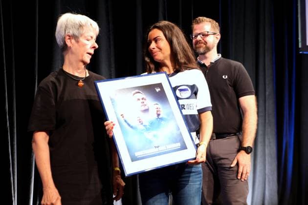 DEU, DFL, 2. FBL, Hertha BSC , Mitgliederversammlung, 26.05.2024, CityCube, Berlin, DEU, DFL, 2. FBL, Hertha BSC , Mitgliederversammlung, im Bild Ehefrau und Mutter von Kai Bernstein, Fabian Drescher (Hertha BSC,Vize-Praesident) DFL - regulations prohibit any use of Photographs as image sequences and or quasi-video Foto: Juergen Engler nordphoto GmbH