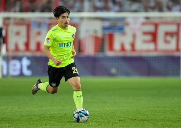 Fussball - 2. BL - Relegation - SSV Jahn Regensburg - SV Wehen Wiesbaden - 24.05.24, Hyun-Ju Lee (SVWW), - *** Soccer 2 BL Relegation SSV Jahn Regensburg SV Wehen Wiesbaden 24 05 24, Hyun Ju Lee SVWW ,