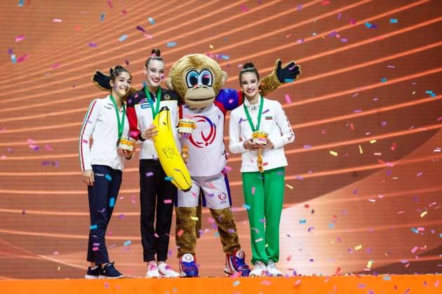 Bilder des Jahres 2024, Sport 05 Mai Sport Themen der Woche KW21 Sport Bilder des Tages 40th European Championships in Rhythmic gymnastics, Rhythmische Sportgymnastik, RSG 26.05.2024 Podium of ribbon final: 1.Darja Varfolomeev (GER), 2.Sofia Raffaeli (ITA, 3.Elvira Krasnobaeva (BUL); 40th European Championships in Rhythmic Gymnastics on 26.05.2024 in the Papp László Arena in Budapest (Hungary). *** 40th European Championships in Rhythmic Gymnastics 26 05 2024 Podium of ribbon final 1 Darja Varfolomeev GER , 2 Sofia Raffaeli ITA, 3 Elvira Krasnobaeva BUL 40th European Championships in Rhythmic Gymnastics on 26 05 2024 in the Papp László Arena in Budapest Hungary Copyright: xBEAUTIFULxSPORTS U.xFassbenderx
