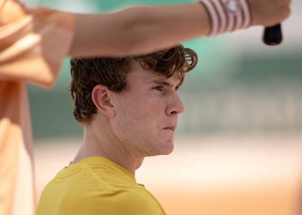 Jack Draper of GB frustrated French Open Tennis, Day 1, Tennis, Roland Garros, Paris, France - 26 May 2024  Copyright: xEllaxLing Shutterstockx 14496648q
