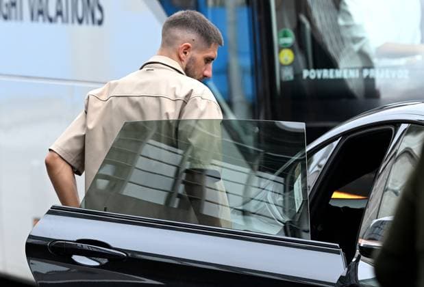 Euro 2024, Nationalteam Kroatien, Ankunft in Zagreb Croatia Football national team, Nationalteam Croatia s player Luka Ivanusec arrive in Hotel Sheration in Zagreb, Croatia, on May 26, 2024. ahead of the UEFA EURO, EM, Europameisterschaft,Fussball 2024. MarkoxLukunic PIXSELL