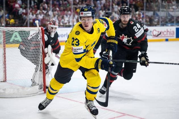240526 Lucas Raymond of Sweden and Jamie Oleksiak of Canada during the 2024 IIHF Ice hockey, Eishockey World Championship, WM, Weltmeisterschaft bronze medal game between Sweden and Canada on May 26, 2024 in Prague. Photo: Maxim Thore BILDBYRAN kod MT MT0605 ishockey ice hockey ishockey-vm sweden canada 2024 iihf ice hockey world championship bbeng bronsmatch sverige kanada Copyright: MAXIMxTHORE BB240526MT049