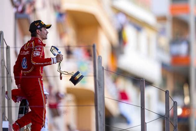 LECLERC Charles (mco), Scuderia Ferrari SF-24, portrait celebrate his win on podium during the Formula 1 Grand Prix de Monaco 2024, 8th round of the 2024 Formula One World Championship, WM, Weltmeisterschaft from May 23 to 26, 2024 on the Circuit de Monaco, in Monaco - F1 - MONACO GRAND PRIX 2024 DPPI Panoramic  240526_R08_MONACO_DP_EA027985