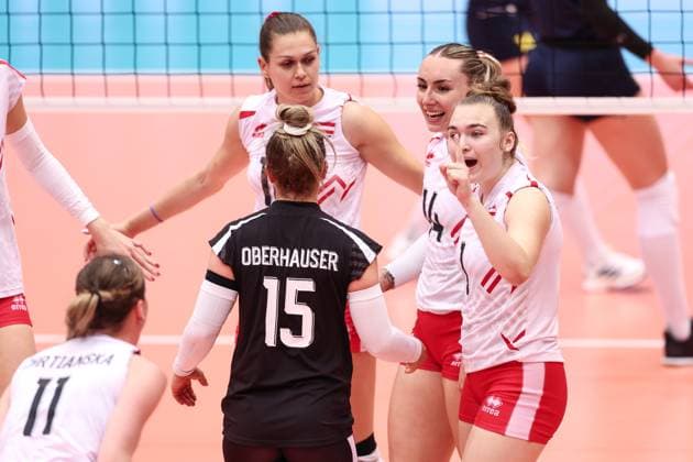 VOLLEYBALL - CEV Golden League, AUT vs UKR SCHWECHAT,AUSTRIA,26.MAY.24 - VOLLEYBALL - CEV European Golden League, ladies, Austria vs Ukraine. Image shows the rejoicing of AUT.  GEPAxpictures xArminxRauthner