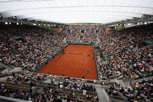 ROLAND GARROS PHOTOPQR LE PARISIEN Le Parisien Arnaud Journois ; PARIS ; 26 05 2024 ; TENNIS , ROLAND GARROS 2024 , LE NOUVEAU TOIT DU COURT SUZANNE LENGLEN PHOTO LE PARISIEN ARNAUD JOURNOIS French Open tennis tournament in Paris on May 26, 2024. PARIS France  Copyright: xPHOTOPQR LExPARISIEN MAXPPPxLexParisienx xArnaudxJournoisx 20240526LPA0983 20240526LPA0983