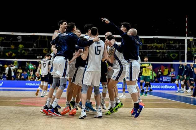 Volleyball, Nations League, Brasilien - Italien Liga das Nações Brasil X Itália RIO DE JANEIRO, RJ - 26.05.2024: LIGA DAS NAÇÕES BRASIL X ITÁLIA - Italy beats Brazil in a match valid for the Men& 39;s Volleyball Nations League, held at the Maracanãzinho Gymnasium in Rio de Janeiro, RJ, this Sunday (26). (Photo: Pedro Teixeira Fotoarena) x2544848x  PedroxTeixeira