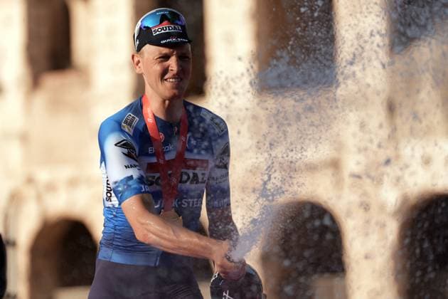 Merlier Tim (Team Soudal & x2013; Quickstep) winner of the final stage on the podium during the stage 21 of the of the Giro d Italia from Rome to Rome, Italy. Sunday, May 26, 2024 cycling  Copyright: xMassimoxPaolonex xLaPressex