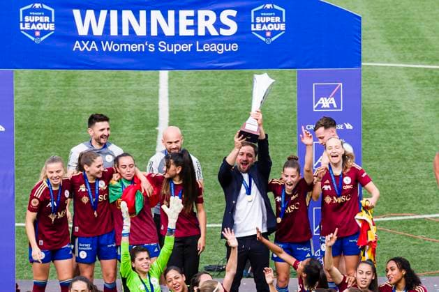 26.05.2024, Thun, Stockhorn Arena, Women s Super League Final: Servette FC Chênois Fà minin - FC Zürich, coach Jose Barcala (Servette FC Chenois Feminin), 4 Laura Felber (Servette FC Chenois Feminin), 7 Imane Saoud (Servette FC Chenois Feminin), 30 Mickaela Bottega (Servette FC Chenois Feminin), 24 Joana Marchao (Servette FC Chenois Feminin), 15 Onyinyechi Zogg (Servette FC Chenois Feminin), 2 Laura Tufo (Servette FC Chenois Feminin), 17 Therese Simonsson (Servette FC Chenois Feminin), goalkeeper Ines Pereira (Servette FC Chenois Feminin), 5 Sandrine Mauron (Servette FC Chenois Feminin) Thun Stockhorn Arena Bern Switzerland Copyright: xJustPictures.ch MarcioxMachadox jp-en-MaMa-MM4_Servete_Zurich_26May2024_TH1561
