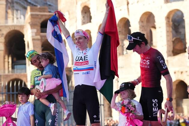 Poga& x10d;ar Tadej (Team Uae Emirates) pink jersey on the podium during the stage 21 of the of the Giro d Italia from Rome to Rome, Italy. Sunday, May 26, 2024 cycling  Copyright: xGianxMattiaxD Albertox xLaPressex