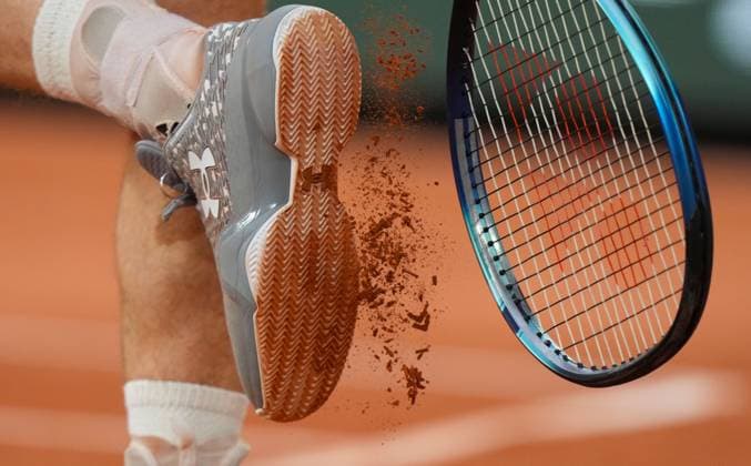 Andy Murray bats clay off the sole of his Under Armour tennis shoes French Open Tennis, Day 1, Tennis, Roland Garros, Paris, France - 26 May 2024  Copyright: xJavierxGarcia Shutterstockx 14496647dw