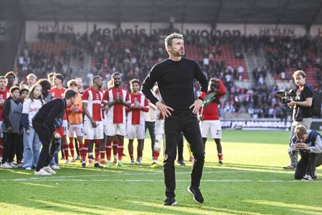 Antwerp s head coach Mark van Bommel is emotional after a soccer match between Royal Antwerp FC and RSC Anderlecht, Sunday 26 May 2024 in Antwerp, on the last day (10 out of 10) of the Champions Play-offs of the 2023-2024 Jupiler Pro League first division of the Belgian championship. On the final day of the Belgian competition three teams still can become champions. TOM GOYVAERTS TomxGoyvaerts  x93456954x