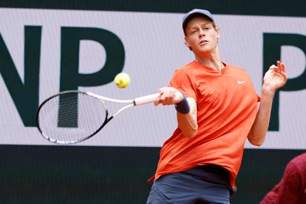 May 27, 2024, Paris, Paris, France: Jannik Sinner(ITA) in action during the tennis Grand Slamt of Roland Garros 2024, day 1, match between Christopher Eubanks (USA) and Jannik Sinner(ITA) at Roland Garros Stadium - on May 23 2024.Paris - France Paris France - ZUMAb253 20240527_zsp_b253_010 Copyright: xLoicxBaratouxx