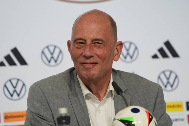 Thüringens Wirtschaftsminister Wolfgang Tiefensee - Blankenhain 27.05.2024: Trainingslager der Deutschen Nationalmannschaft zur EM-Vorbereitung, Golf Resort Weimarer Land